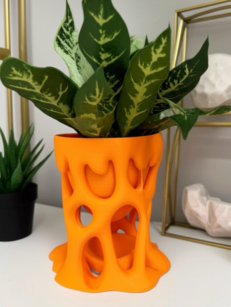 Melting Plant Pot + Drip Tray